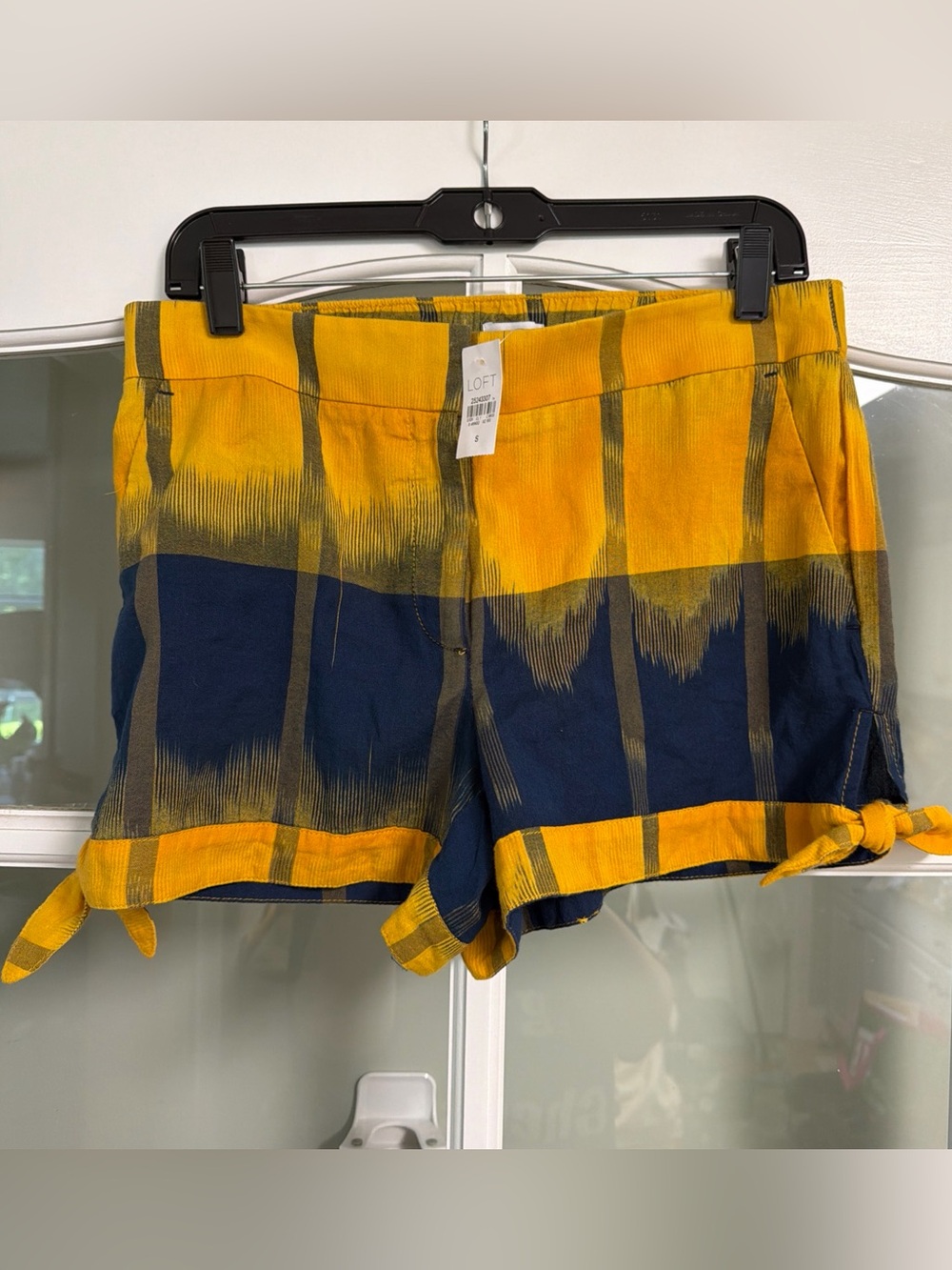 LOFT Yellow & Navy Boho Shorts Women’s Small